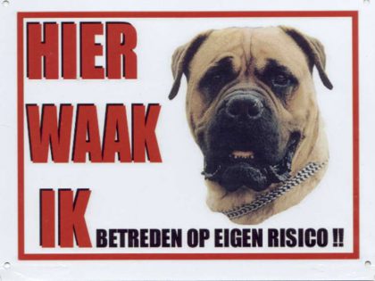 waakbord bull mastiff beige