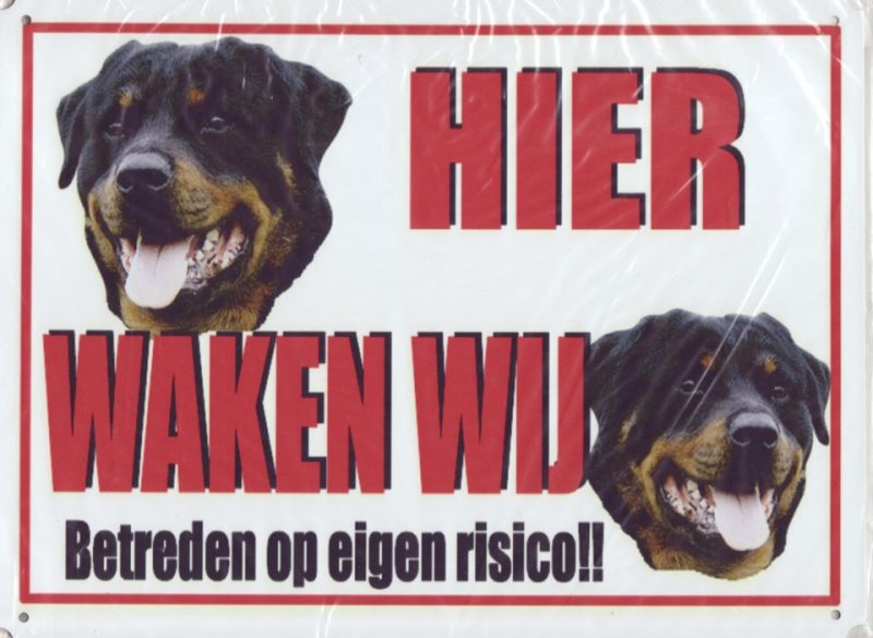 XL waakbord 2 Rottweilers vooraanzicht-0